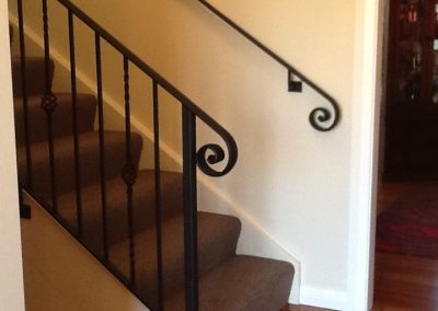 Handrail profile bar with scroll - H6